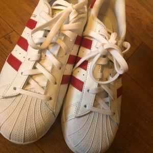 Red shell toe adidas. Size 6.5M